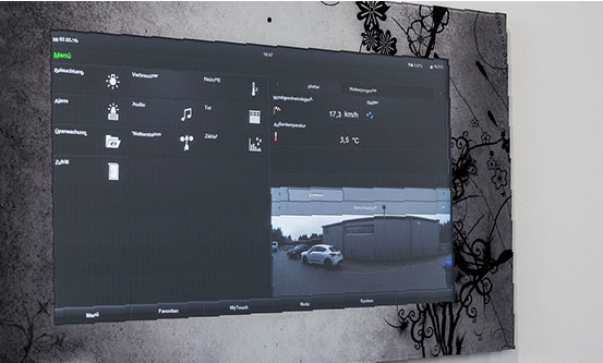 Bedienelement und Videoueberwachung fuer Ihr smartes Zuhause