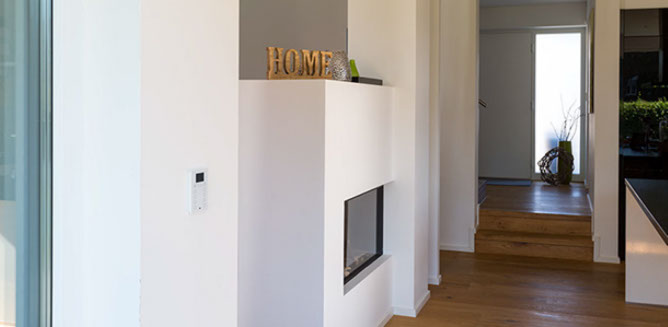Kamin, Flur und Bedieneinheit 